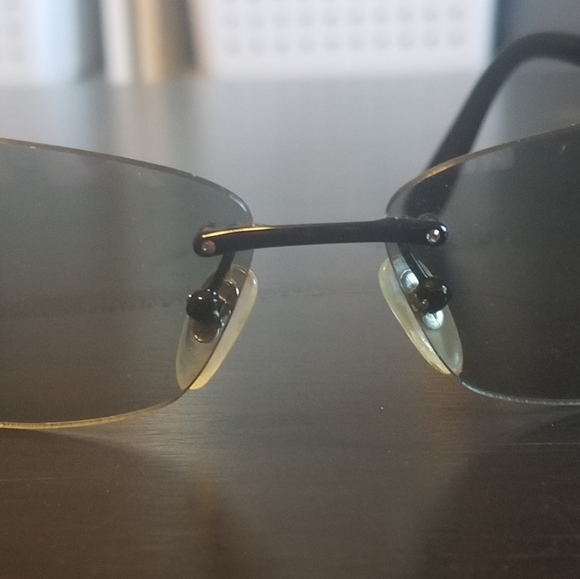 Salvatore Ferragamo sunglasses - Picture 3 of 6